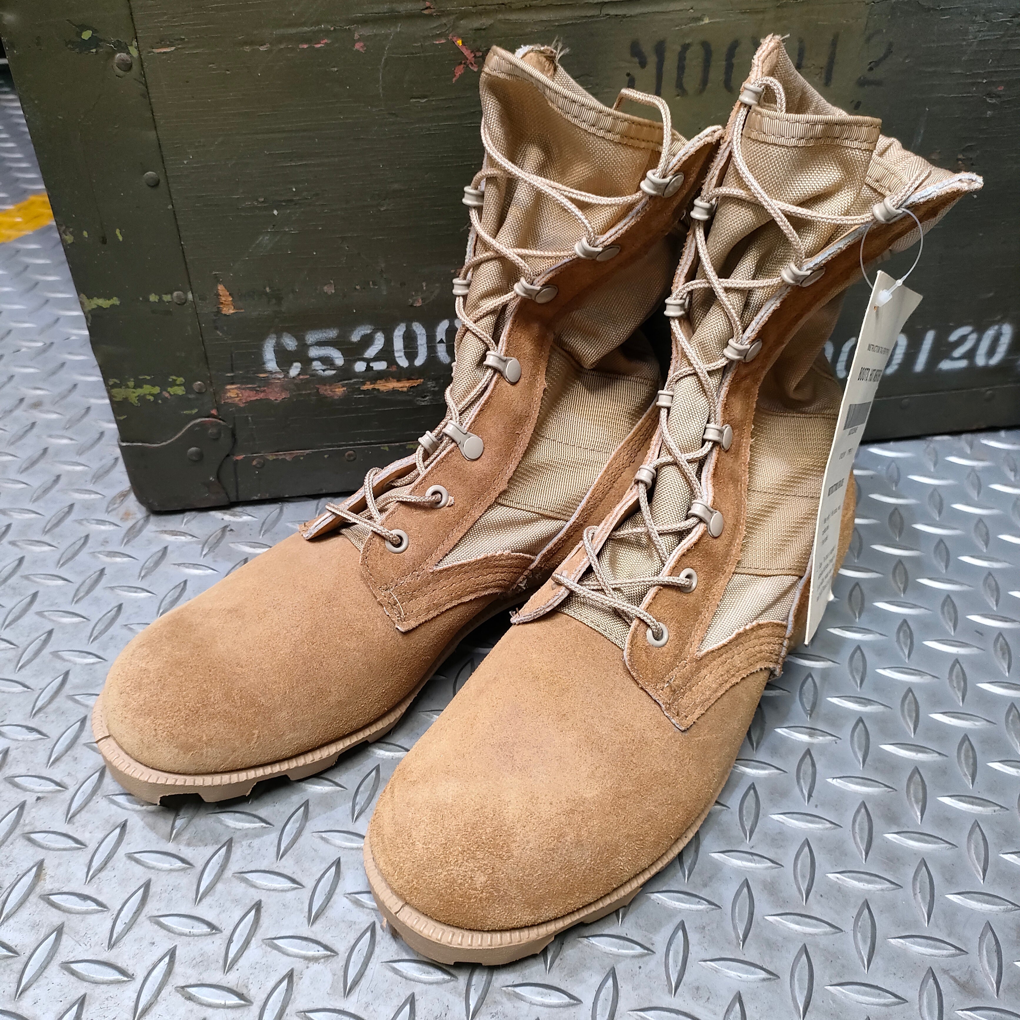 店頭販売のみ】US（米軍放出品）デザートブーツ [Hot Weather Boots TYPE II] – キャプテントム