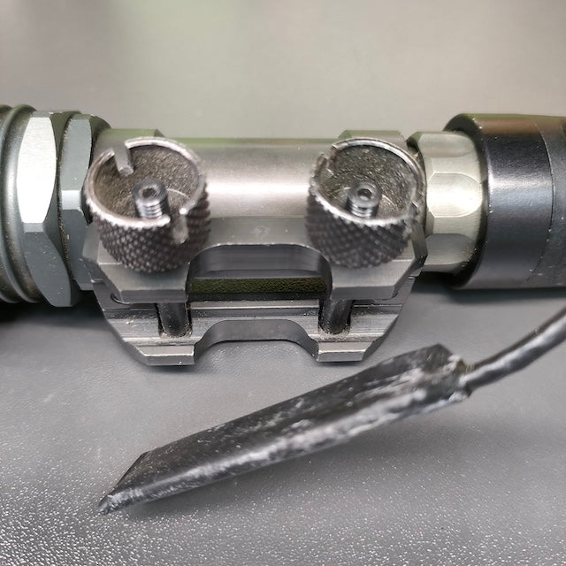 [Store sales only] US (U.S. military surplus) SUREFIRE M951 Weapon Light [Used]