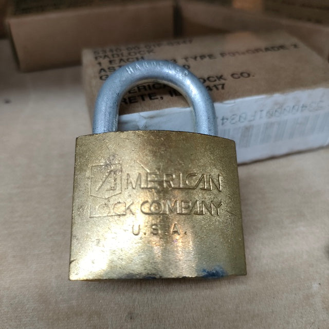 【店頭販売のみ】US（米軍放出品）American Lock Padlock USマーク入り南京錠 [中古品]