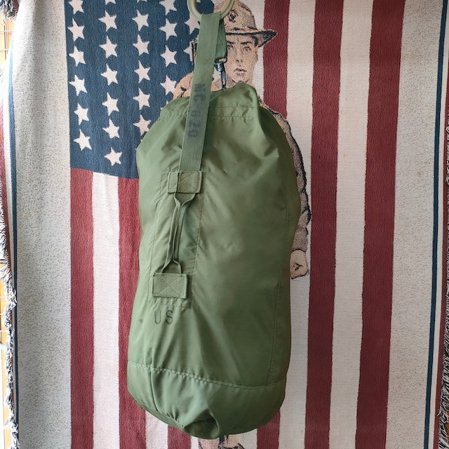 【店頭販売のみ】US（米軍放出品）ナイロンダッフルバッグ シングルストラップ [中古品]