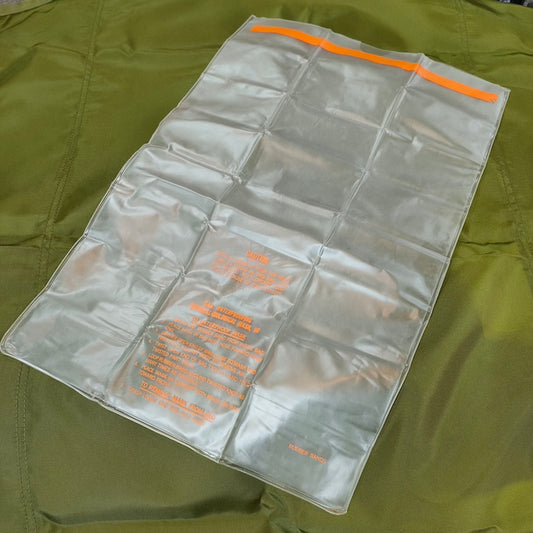 US（米軍放出品）M1ガスマスクウォータープルーフバッグ [BAG WATERPROOF CHEMICAL BIOLOGICAL MASK M1]【レターパックプラス対応】【レターパックライト対応】