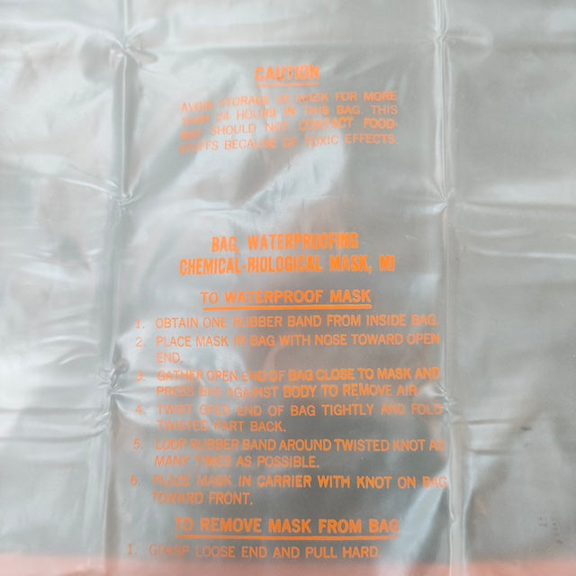 US (U.S. military surplus) M1 gas mask waterproof bag [BAG WATERPROOF CHEMICAL BIOLOGICAL MASK M1] [Letter Pack Plus compatible] [Letter Pack Light compatible]