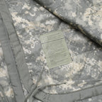 US（米軍放出品）ポンチョライナー [UCP/ACU][Poncho Liner][Woobie/ウービー]
