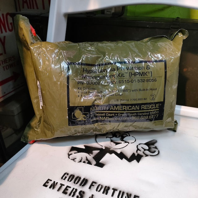【店頭販売のみ】US（米軍放出品）メディカル NAR HPMK 低体温症予防・管理キット 未開封 コレクション用
