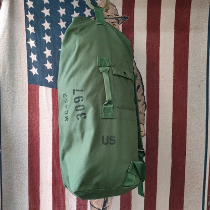 US (U.S. military release product) Nylon Duffle Bag with OD stencil [Used item] [Nylon Duffle Bag]