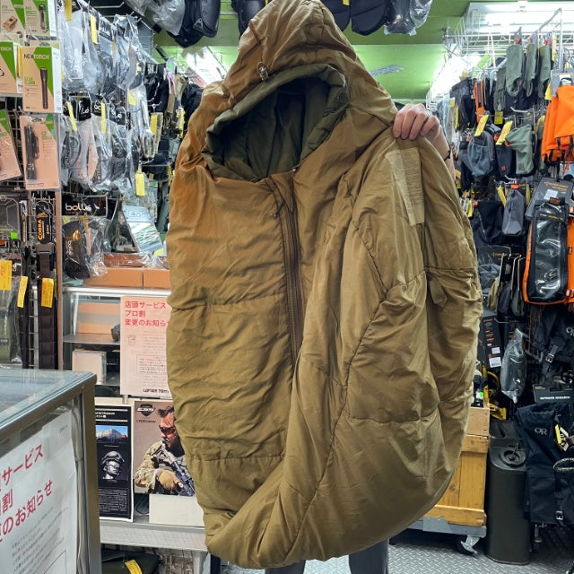 【店頭販売のみ】US（米軍放出品）USMC 3 Season Sleeping Bag [中古品][Coyote][スリーシーズンスリーピングバッグ]