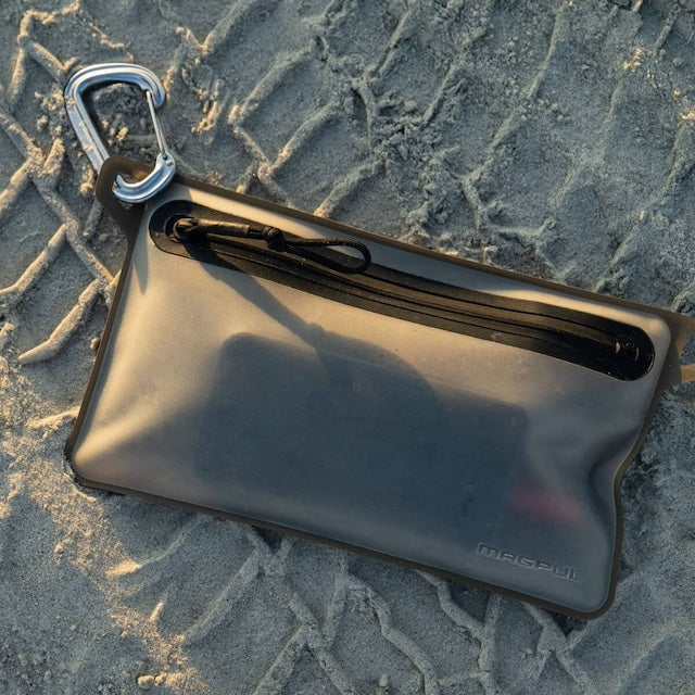 MAGPUL（マグプル）DAKA Waterproof Window Pouch Medium [3色][ダカ ウォータープルーフウィンドウポーチ ミディアム]