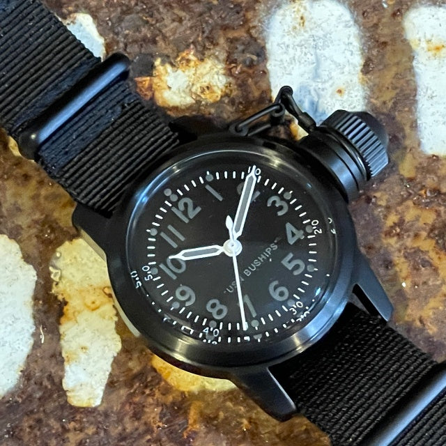 MRC WATCH CO. (Montrelloi) USNAVY BUSHIP "GREY RECON" WRIST WATCH [Black body, gray index] 12 hours [Quartz] [Nakada Shoten]