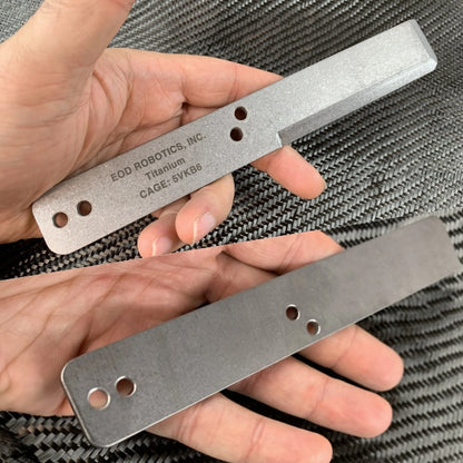 MARATAC（マラタック）Tumbled Titanium EOD Robotics Breacher Bar Large [MT0018-L][チタン ブリーチャーバー ラージ]【レターパックプラス対応】【レターパックライト対応】