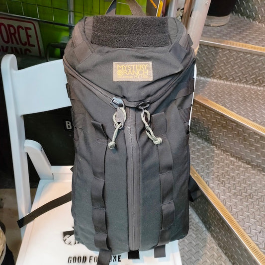[Store sales only] MYSTERY RANCH 1Day Assault [Black] [Used] [MADE IN USA] [1 Day Assault Backpack] [Y-shaped zip]