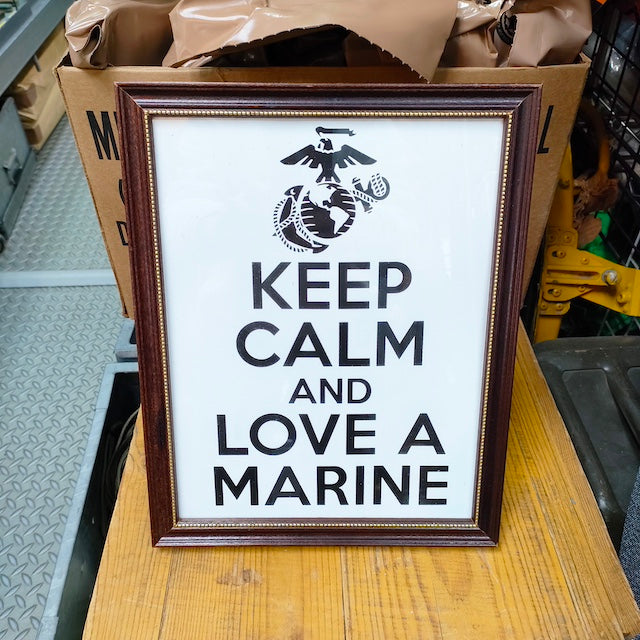 [In-store only] US SURPLUS KEEP CALM AND LOVE A MARINE Message Photo Frame