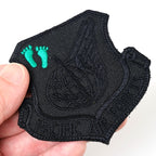 Military Patch（ミリタリーパッチ）PACIFIC AIR FORCES オールブラック ジョリーグリーン足跡 [フック付き]【レターパックプラス対応】【レターパックライト対応】