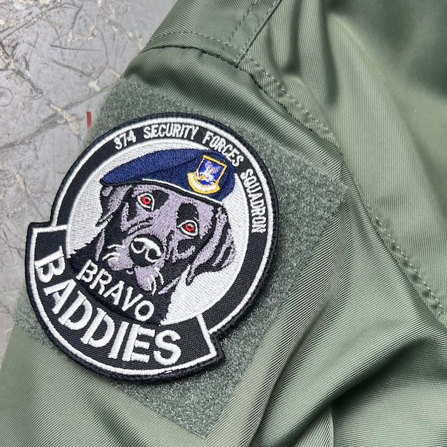 Military Patch（ミリタリーパッチ）374 SECURITY FORCES SQUADRON [フック付き]【レターパックプラス対応】【レターパックライト対応】