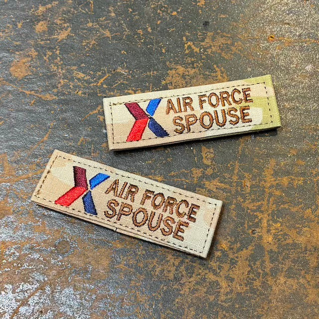 【店頭販売のみ】MILITARY AIR FORCE SPOUSE マグネットバッジ [未使用]
