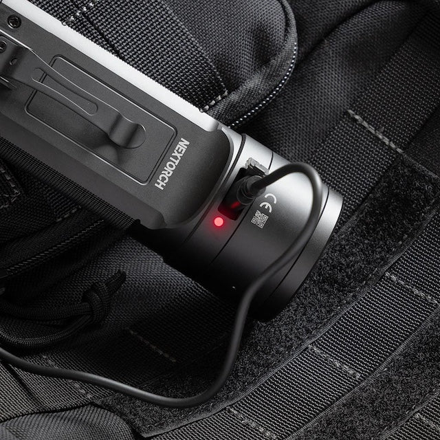 NEXTORCH（ネクストーチ）HL10 Rechargeable Search Flashlight [10000ルーメン/3段階調光＋ストロボ点灯フラッシュライト][リチウムイオン電池内蔵]