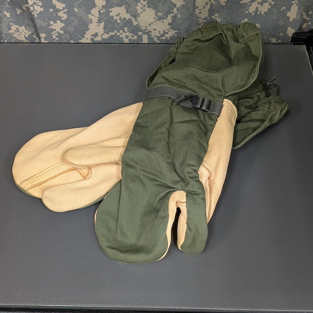 US Military Surplus Trigger Finger Mittens OD [Used Good Condition] [Without Wool Liner] [US TRIGGER FINGER MITTEN]