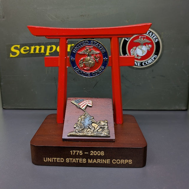 【店頭販売のみ】US SURPLUS（US サープラス）233rd MARINE CORPS BIRTHDAY 1775-2008 記念鳥居モニュメント