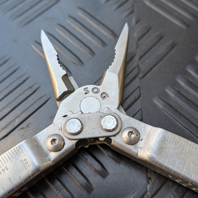 【店頭販売のみ】US SURPLUS（US サープラス）SOG Pocket Powerplier S44 マルチプライヤー [中古未使用品]