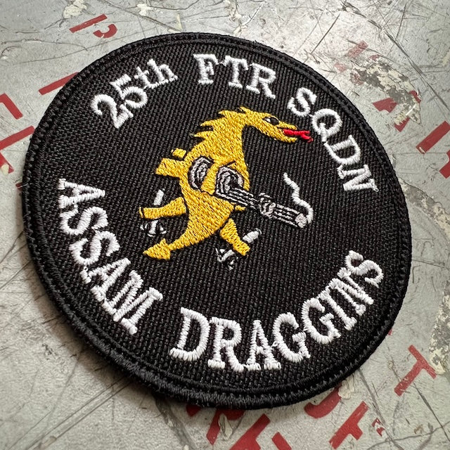 Military Patch（ミリタリーパッチ）25th FTR SQDN ASSAM DRAGGINS ブラックイエローカラー [フック付き]【レターパックプラス対応】【レターパックライト対応】