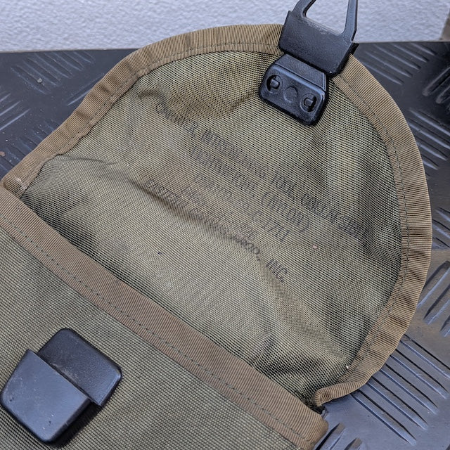【店頭販売のみ】US（米軍放出品）三つ折りシャベル ナイロンケース付き 中古品 [E-Tool][フォールディングショベル]