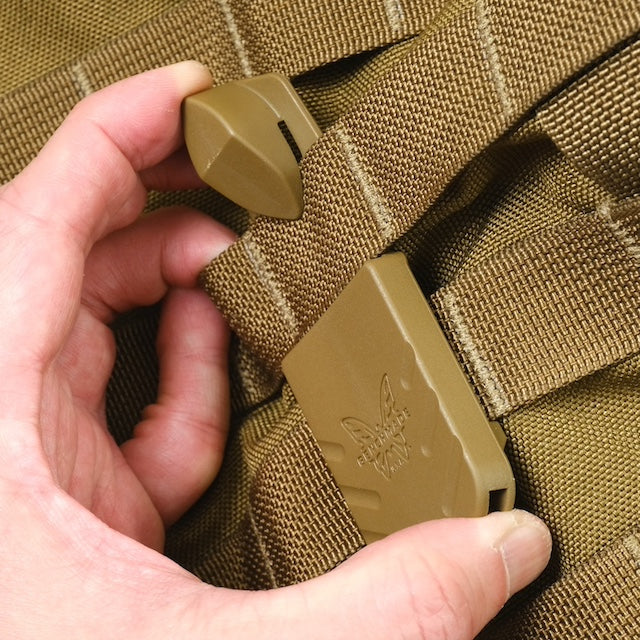 US（米軍放出品）BENCHMADE  ストラップカッター [Coyote][7 HOOK PERSONAL SAFETY CUTTERS]【レターパックプラス対応】【レターパックライト対応】