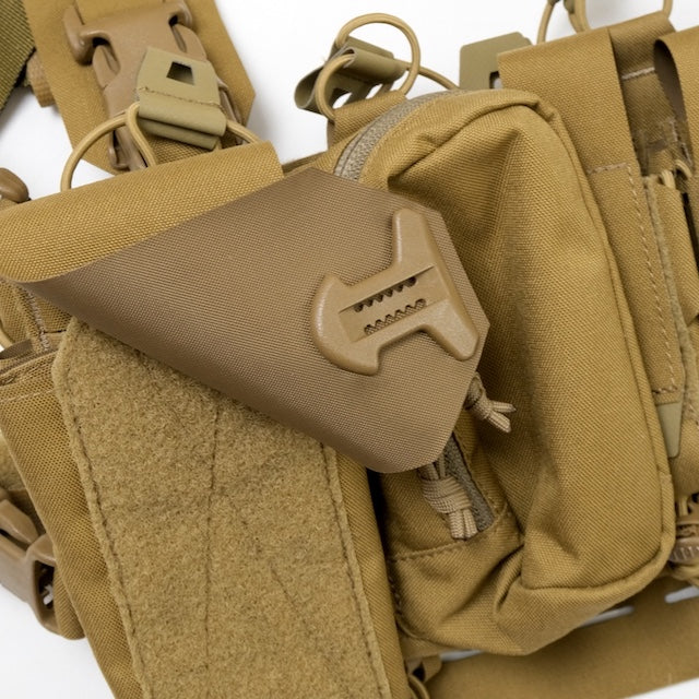 DIRECT ACTION THUNDERBOLT COMPACT CHEST RIG [Coyote Brown]