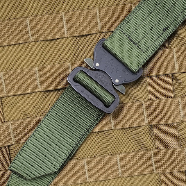US（米軍放出品）カスタム Cobra Buckle ナイロンウェブベルト OD [US Litter Strap Custom Cobra Web Belt]