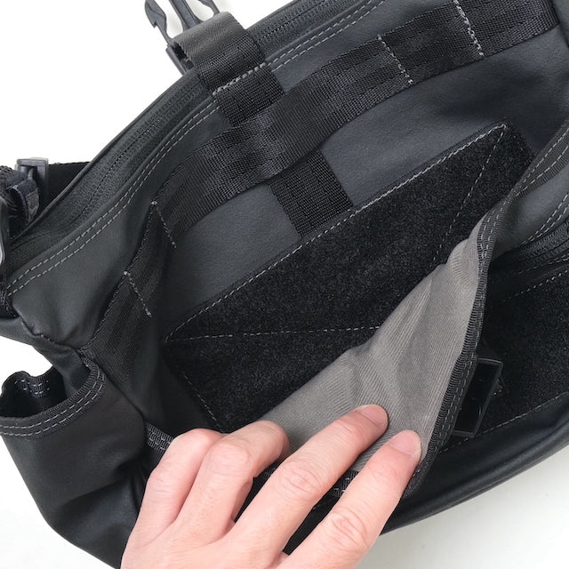 MAGFORCE（マグフォース）Mini Gemini Sling Bag [MF-A0901][Black PVC][ミニジェミニスリングバッグ]