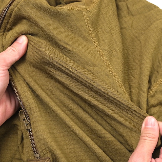 US (US military release product) USMC FROG MIDWEIGHT UNDERWEAR PULLOVER COYOTE for Marine Corps