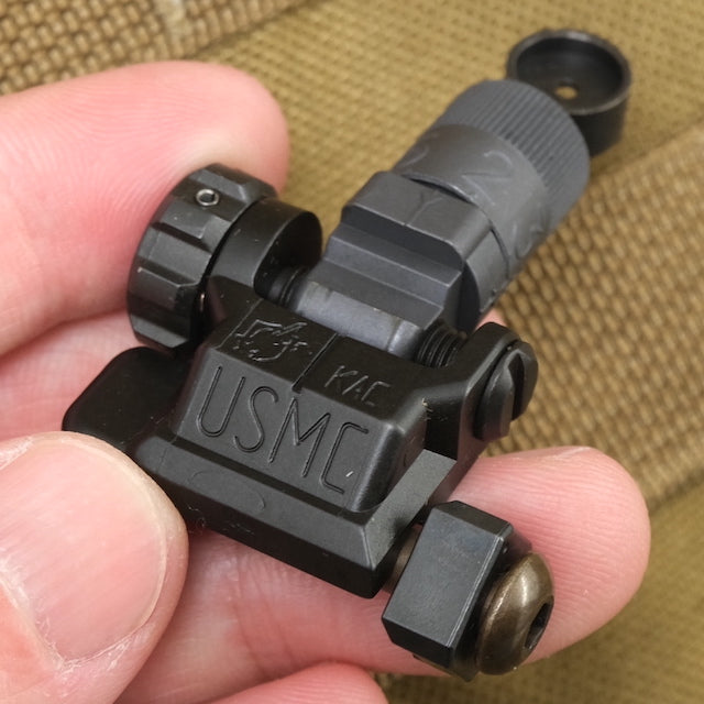 US (US military release product) USMC Micro Rear Sight Assembly 600m [Made by Knights Armament] [Micro Rear Sight Assembly] [Letter Pack Plus compatible] [Letter Pack Light compatible]