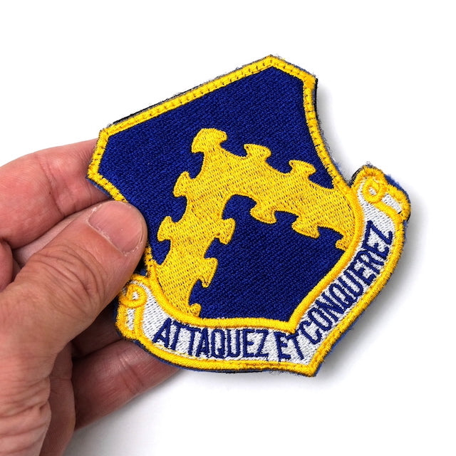 Military Patch（ミリタリーパッチ）AT TAQUEZ ET CONQUEREZ  [フック付き]【レターパックプラス対応】【レターパックライト対応】