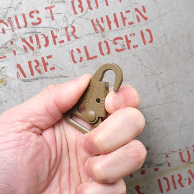 SX（エスエックス）HKスタイル スナップフック 1インチ [Coyote][HK Style SnapHook 1inch slot]【レターパックプラス対応】【レターパックライト対応】