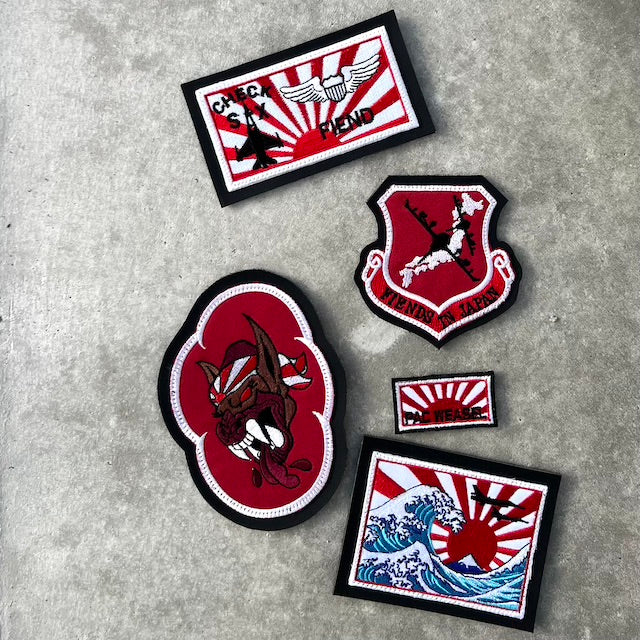 Military Patch PACIFIC AIR FORCE &amp; 18th Wing Set of 2 [Christmas Colors] [With Hook] [Letter Pack Plus Compatible] [Letter Pack Light Compatible]