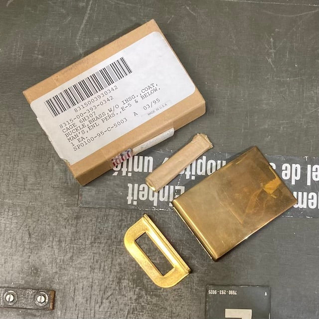【店頭販売のみ】US（米軍放出品）USMC ブラスバックル