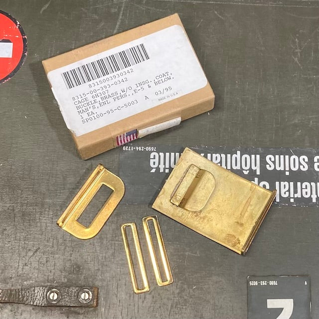 【店頭販売のみ】US（米軍放出品）USMC ブラスバックル