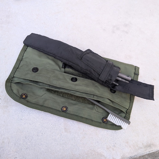 【店頭販売のみ】US（米軍放出品）M16A1 ライフルクリーニングキット [中古品][3色]