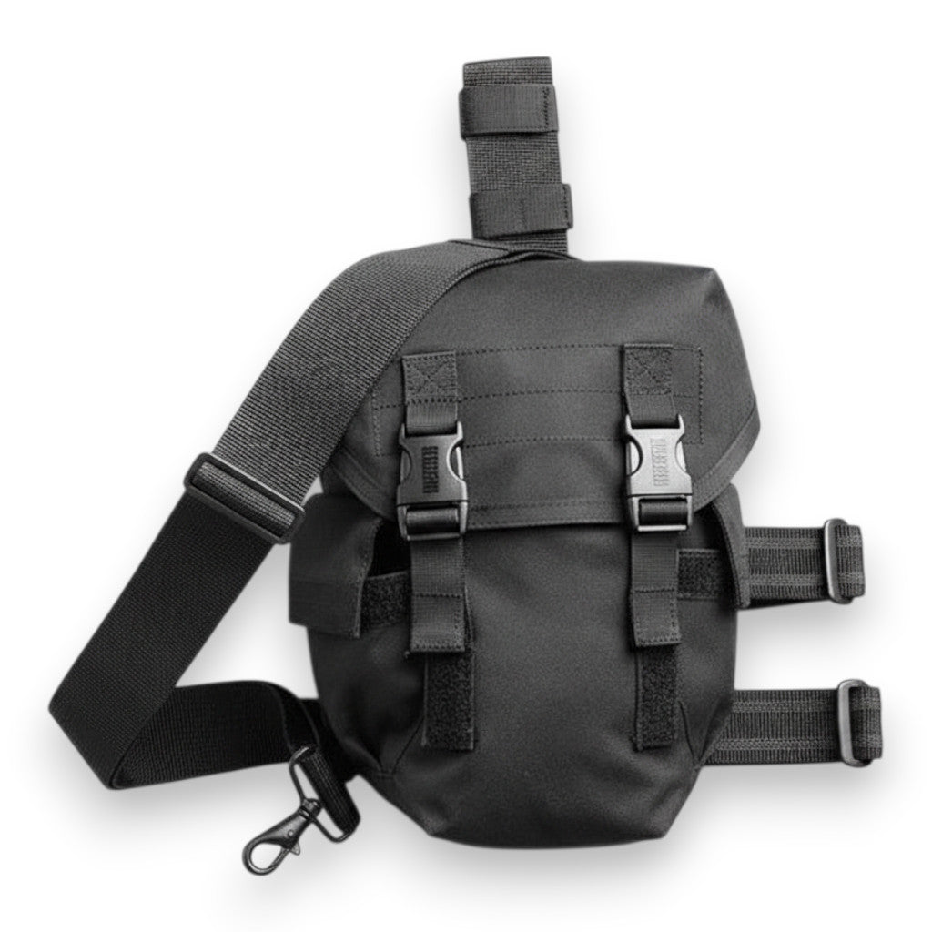 キャプテントムのブラックホーク製オメガガスマスクポーチ。黒色のタクティカルレッグポーチで、調整可能なストラップとバックル付き。