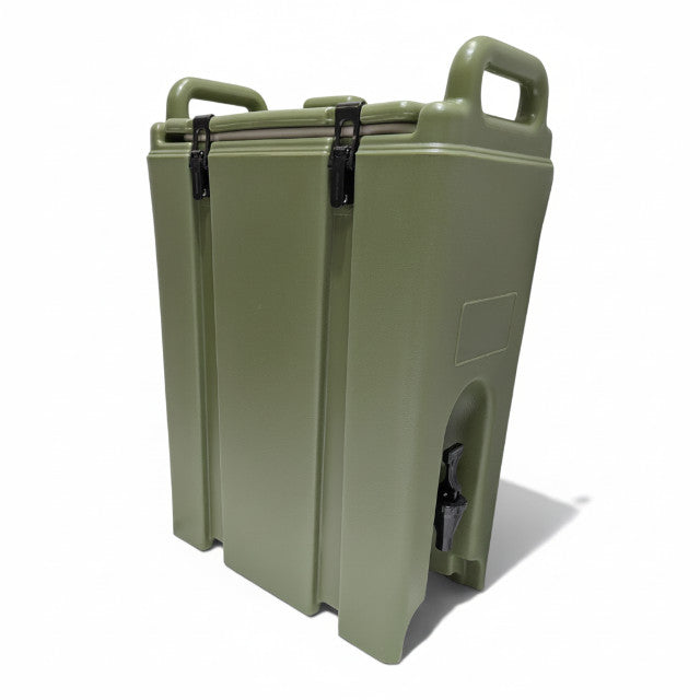 キャプテントムの米軍放出品Cambro製18L断熱飲料サーバー。オリーブドラブ色の頑丈なプラスチック製で、蛇口付きの業務用保温・保冷容器。