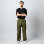 キャプテントムのSESSLER製USMC 1944 HBTパンツ。オリーブグリーンのコットンヘリンボーンツイル素材で、ワイドなシルエットが特徴。