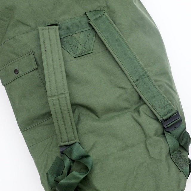 US (U.S. military release product) nylon duffel bag OD [Rucksack style]