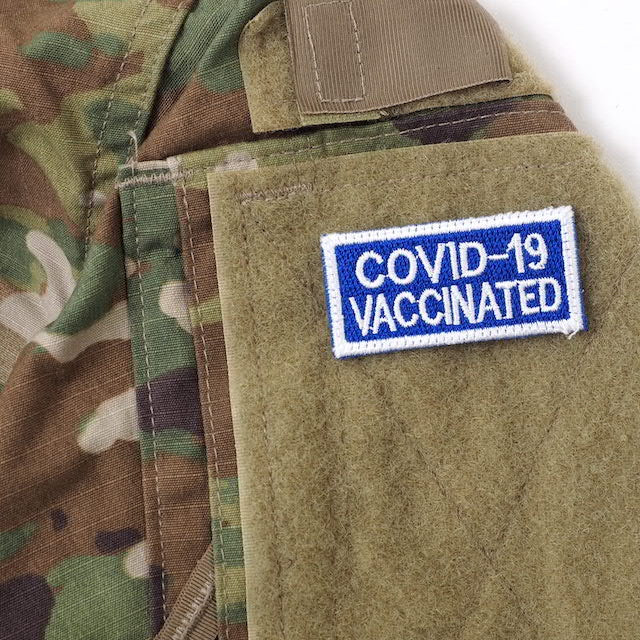 Military Patch（ミリタリーパッチ）COVID-19 VACCINATED ブルー ミニパッチ [フック付き]【レターパックプラス対応】【レターパックライト対応】