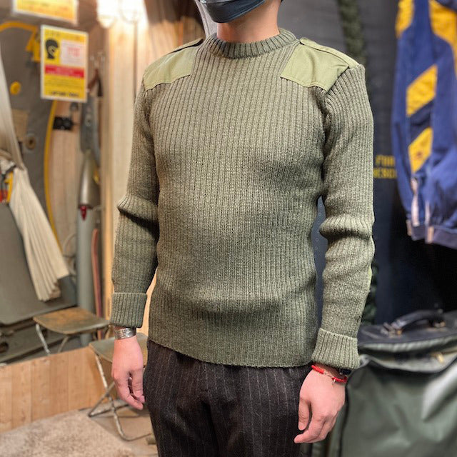KEMPTON（ケンプトン）Woolly Pully クルーネックセーター [チャコールグレー]