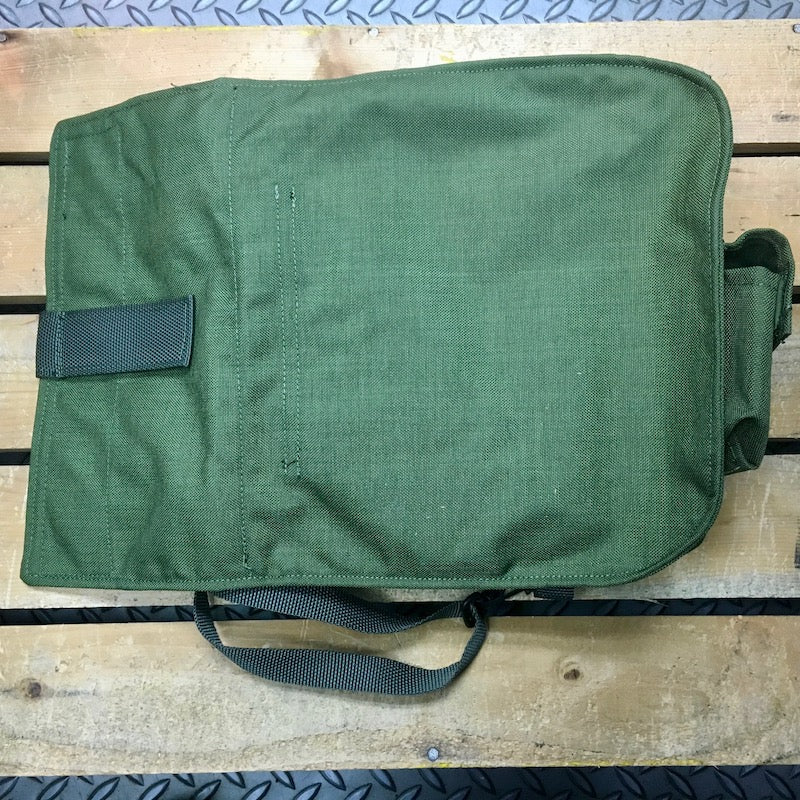US (US military release product) nylon gas mask bag OD