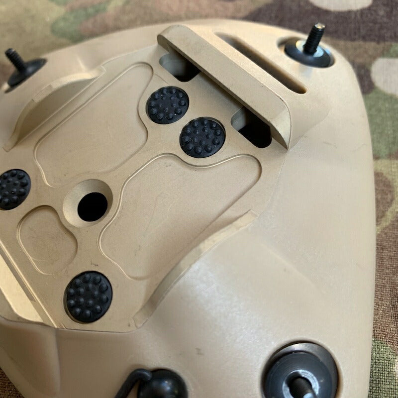 US (US military release product) Norotos Universal Shroud [Tan] [NVG mount] [Norotos Universal Shroud] [Letter Pack Plus compatible]