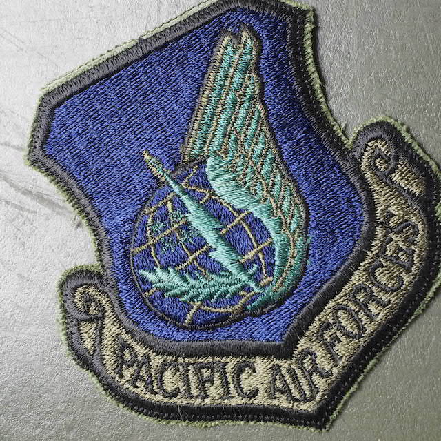 Military Patch（ミリタリーパッチ）PACIFIC AIR FORCE カットエッジ [サブデュード]【レターパックプラス対応】【レターパックライト対応】
