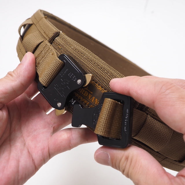ORDNANCE TACTICAL OKINAWA（オードナンス）PISTOL BELT MOLLE SYSTEM [Coyote] ブラックバックル仕様 [Mサイズ、Lサイズ][MOLLE][Austri Alpin]