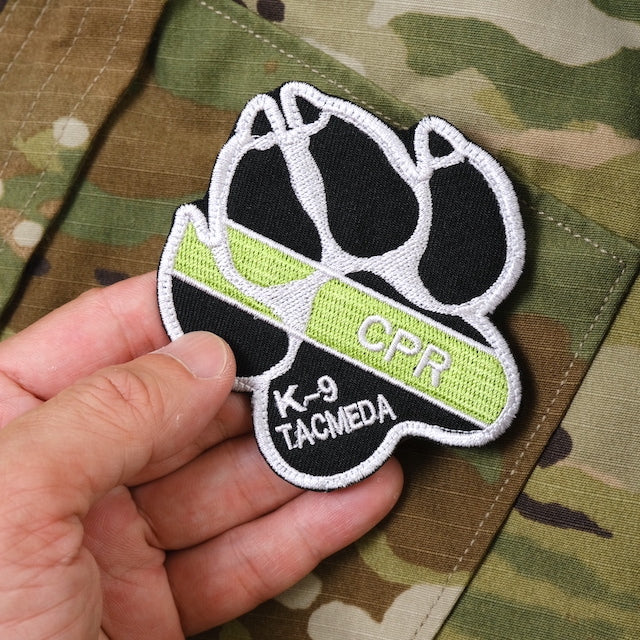 Military Patch K-9 Footprint CPR Patch [With Hook] [Letter Pack Plus Compatible] [Letter Pack Light Compatible]