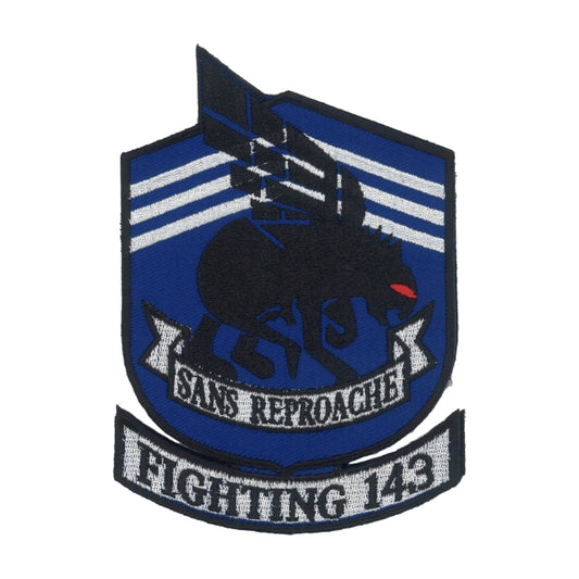 Military Patch（ミリタリーパッチ）VFA-143(第143戦闘攻撃飛行隊）「ピューキン・ドッグス」SQパッチ [フック付き]【レターパックプラス対応】【レターパックライト対応】
