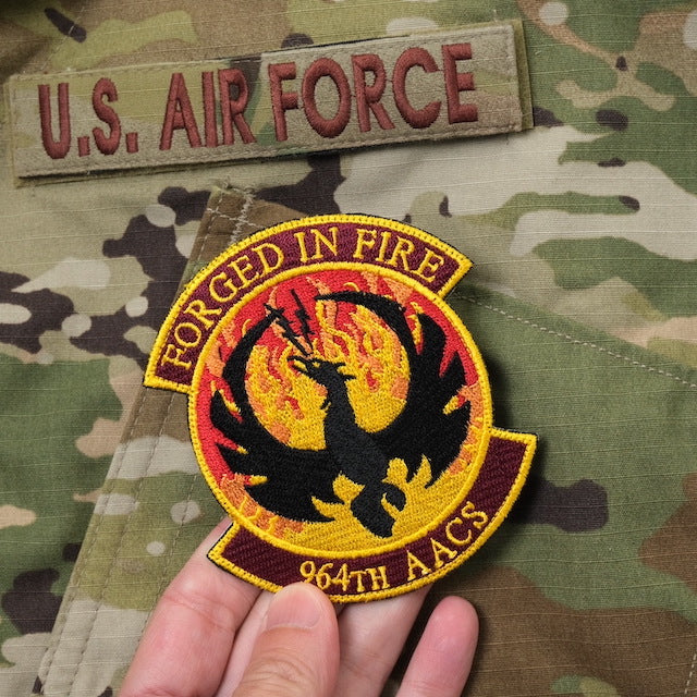Military Patch（ミリタリーパッチ）964th AACS FORGED IN FIRE パッチ [2種][フルカラー][OCP] [フック付き]【レターパックプラス対応】【レターパックライト対応】