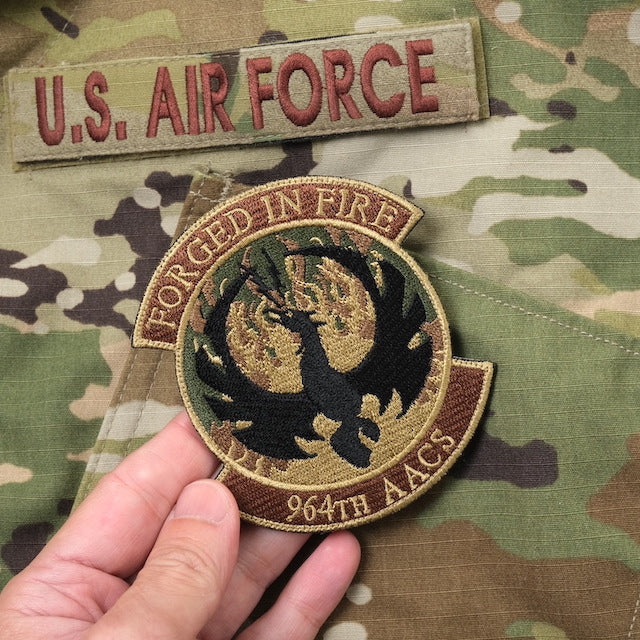 Military Patch（ミリタリーパッチ）964th AACS FORGED IN FIRE パッチ [2種][フルカラー][OCP] [フック付き]【レターパックプラス対応】【レターパックライト対応】